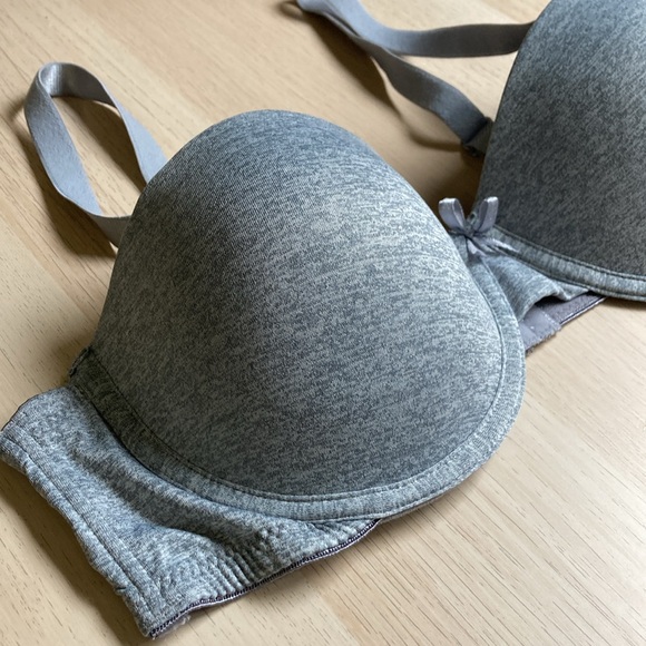 EUC Heather Gray Bra with Molded Cups and Underwire, 38C, removable strapless - Picture 2 of 9